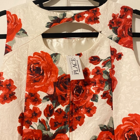 red and cream rose dress - Picture 3 of 3